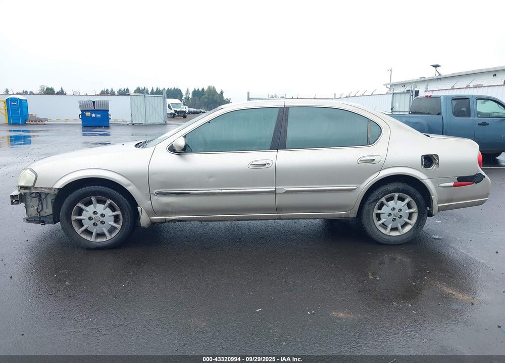 2001 NISSAN MAXIMA GXE VIN: JN1CA31DX1T632438