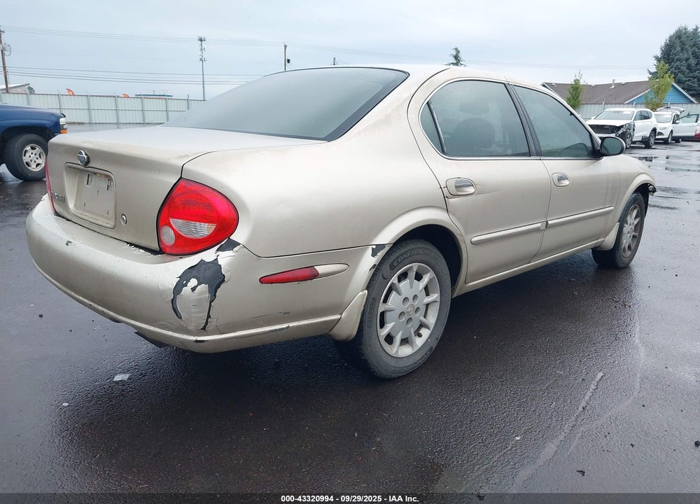 2001 NISSAN MAXIMA GXE VIN: JN1CA31DX1T632438