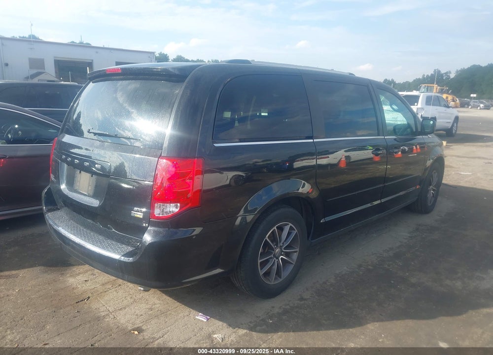 2017 DODGE GRAND CARAVAN SXT VIN: 2C4RDGCG0HR692677