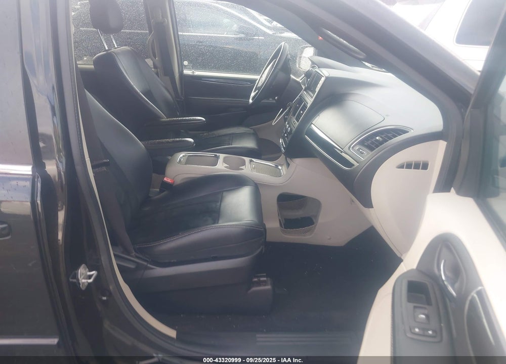 2017 DODGE GRAND CARAVAN SXT VIN: 2C4RDGCG0HR692677