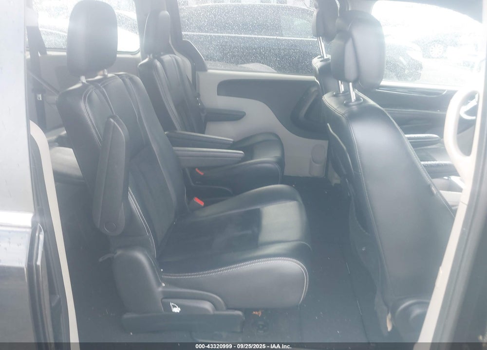 2017 DODGE GRAND CARAVAN SXT VIN: 2C4RDGCG0HR692677