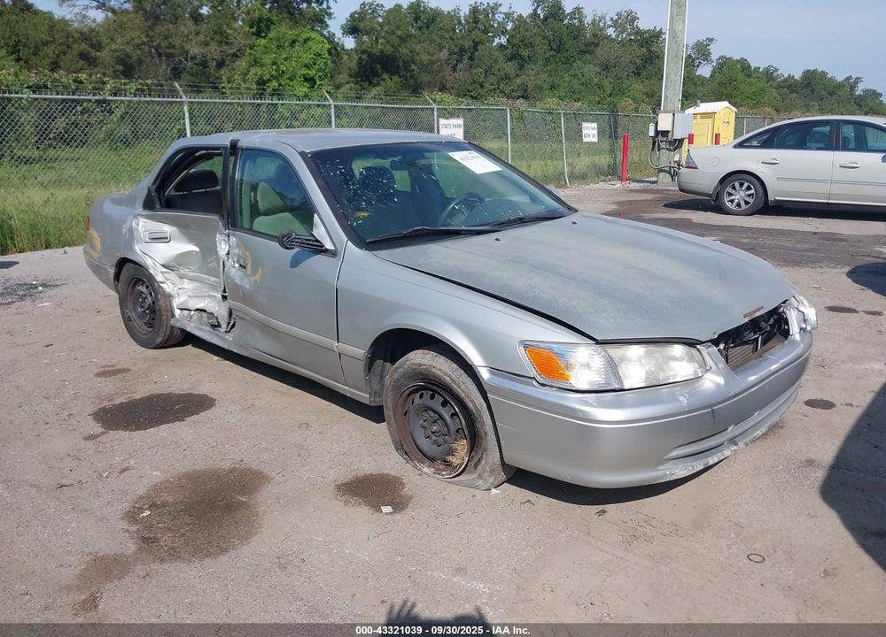 2000 TOYOTA CAMRY CE VIN: 4T1BG22K0YU004113