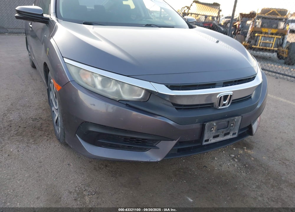 2018 HONDA CIVIC VIN: 2HGFC2F70JH523258