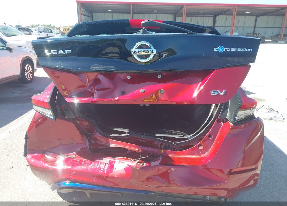 2018 NISSAN LEAF SV VIN: 1N4AZ1CP9JC307780