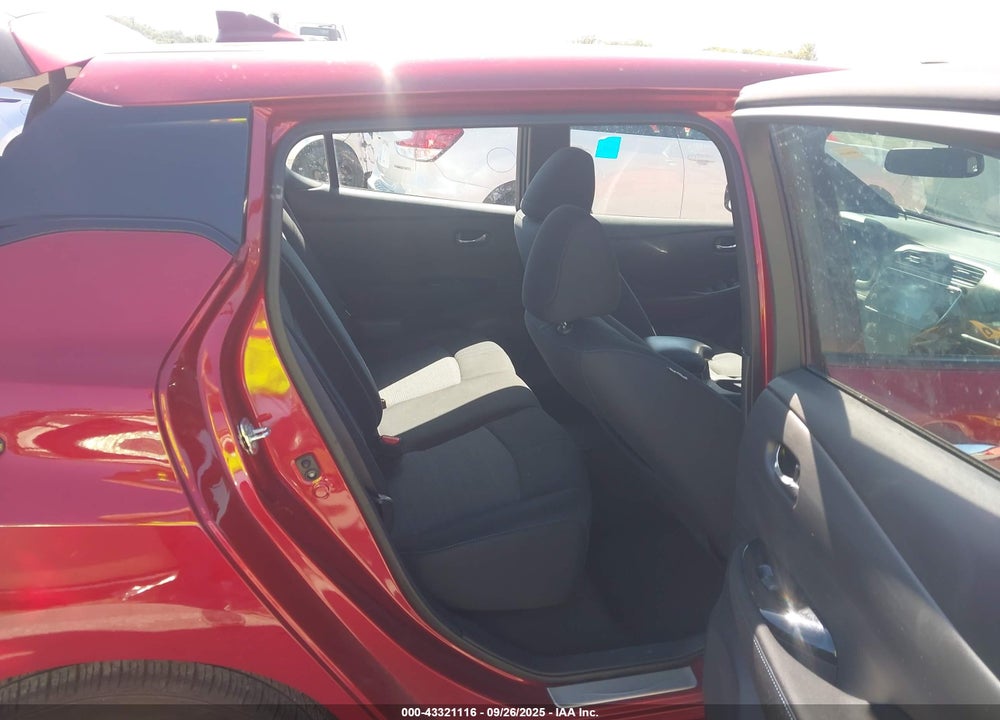 2018 NISSAN LEAF SV VIN: 1N4AZ1CP9JC307780