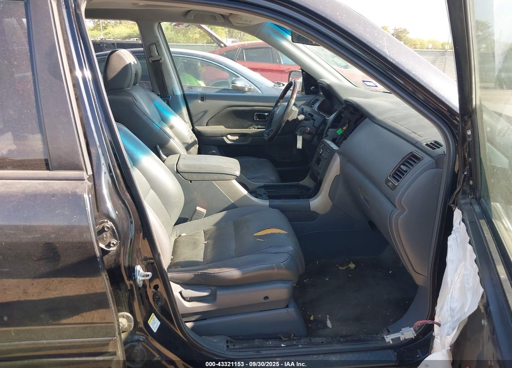 2006 HONDA PILOT VIN: 5FNYF28526B042032