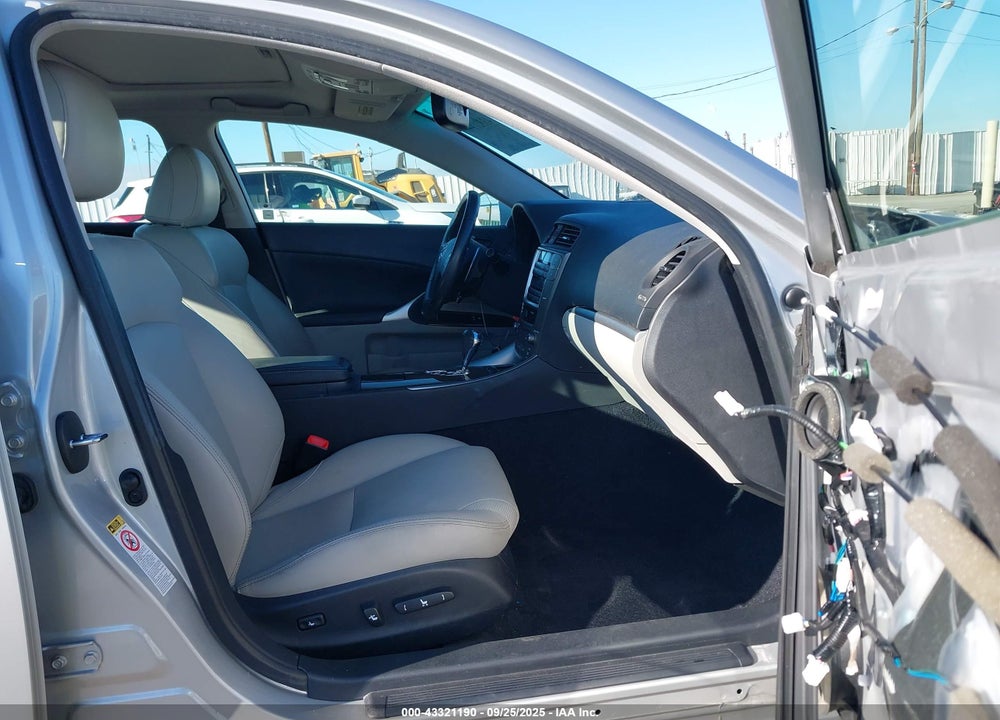2011 LEXUS IS 250 VIN: JTHBF5C2XB5155824