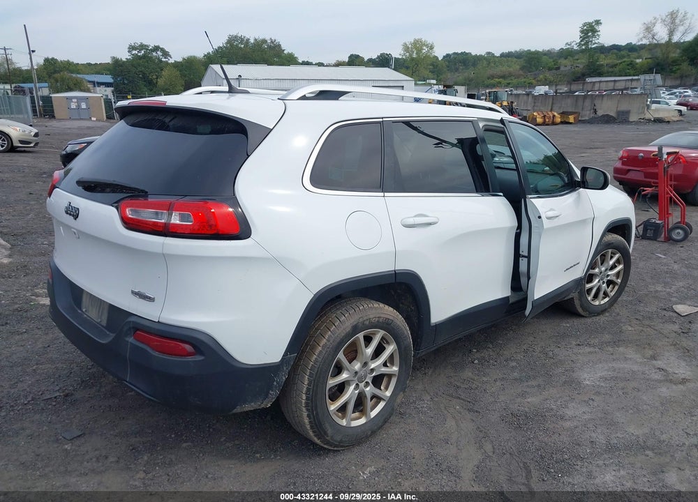 2015 JEEP CHEROKEE VIN: 1C4PJMCB3FW672432