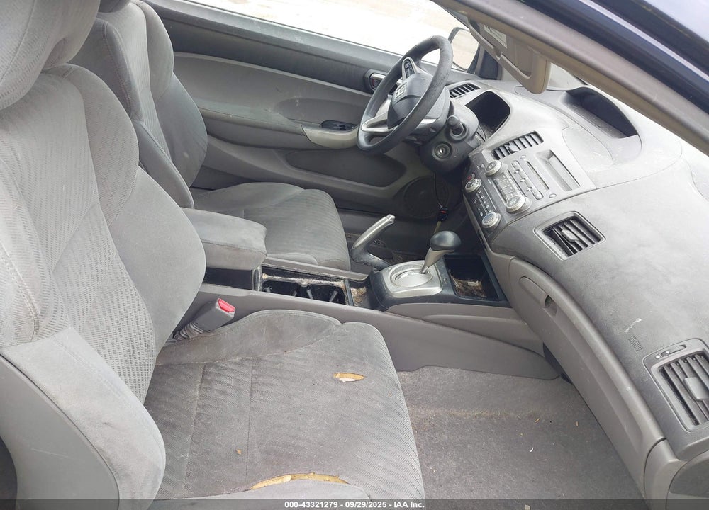 2011 HONDA CIVIC VIN: 2HGFG1B87BH515205