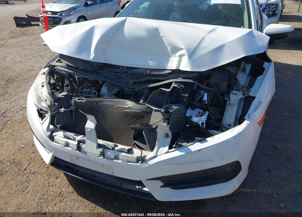 2017 HONDA CIVIC VIN: 19XFC2F52HE200588