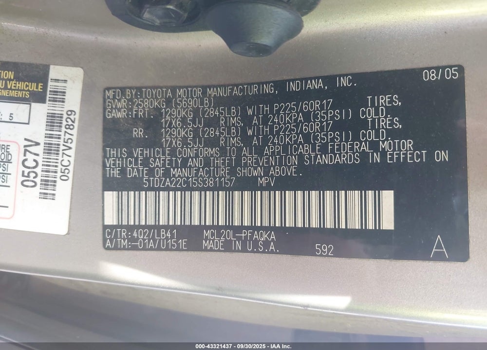 2005 TOYOTA SIENNA XLE VIN: 5TDZA22C15S381157