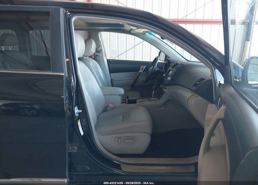 2011 TOYOTA HIGHLANDER HYBRID VIN: JTEDC3EH0B2002729