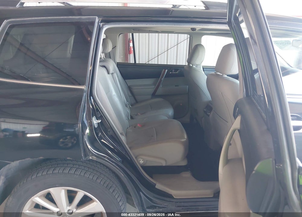 2011 TOYOTA HIGHLANDER HYBRID VIN: JTEDC3EH0B2002729
