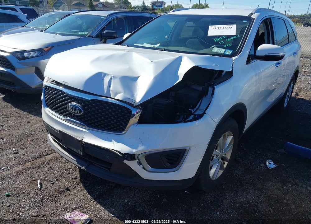 2017 KIA SORENTO VIN: 5XYPG4A38HG293159