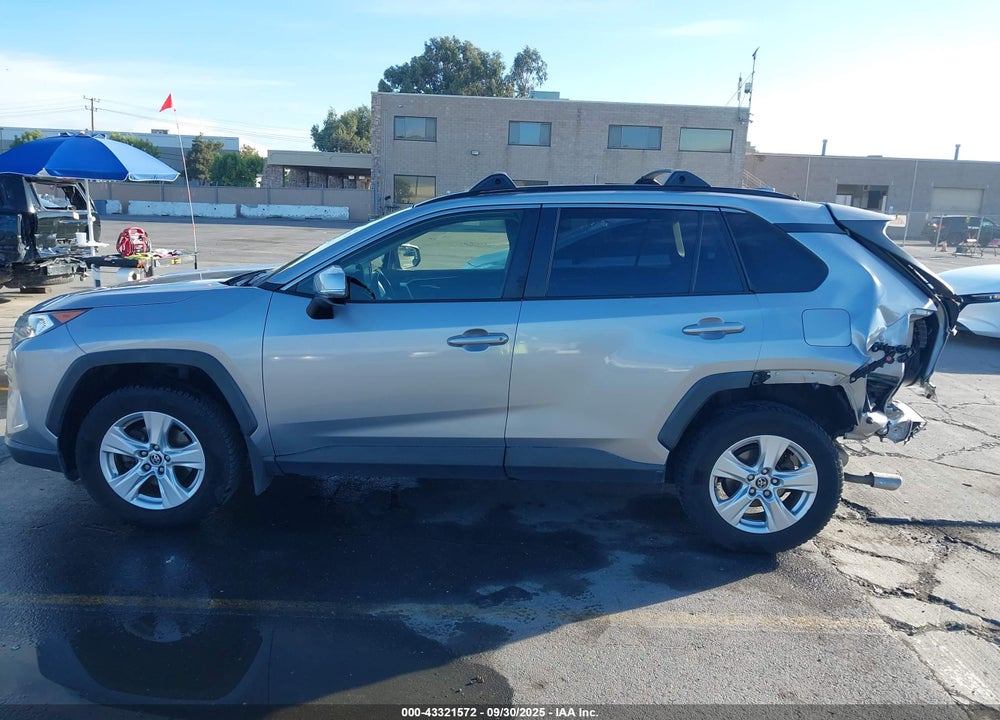 2019 TOYOTA RAV4 XLE VIN: JTMP1RFV6KD509847