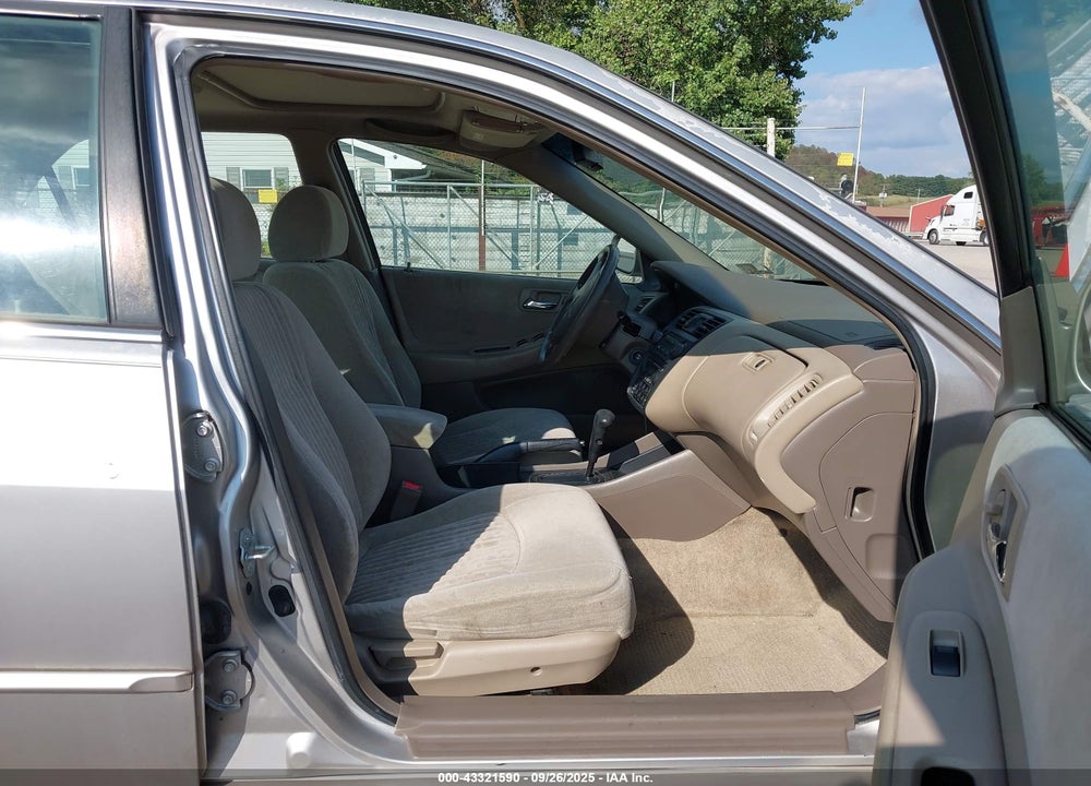 1998 HONDA ACCORD EX VIN: 1HGCG5656WA233507