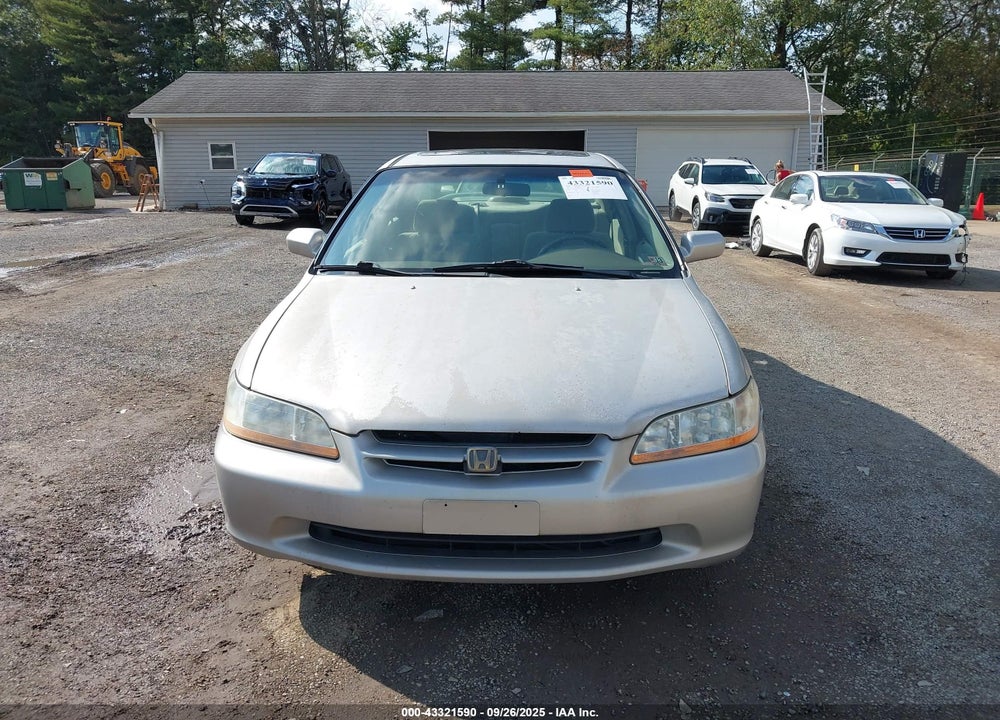 1998 HONDA ACCORD EX VIN: 1HGCG5656WA233507