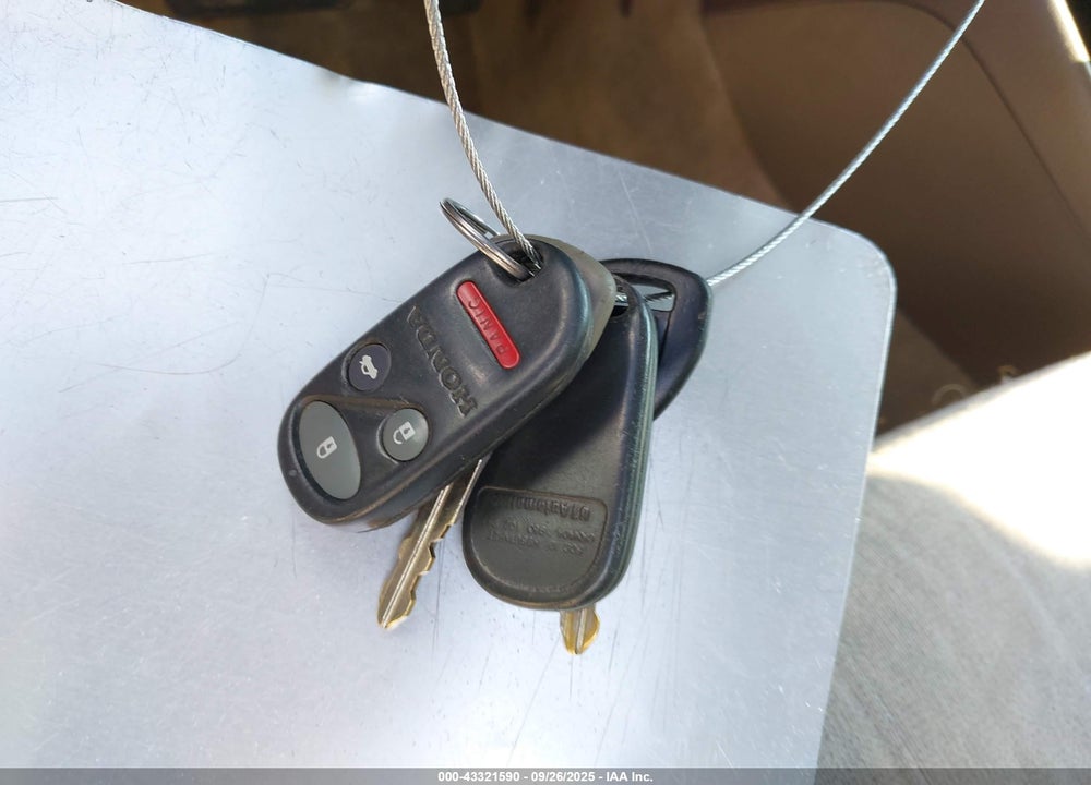 1998 HONDA ACCORD EX VIN: 1HGCG5656WA233507