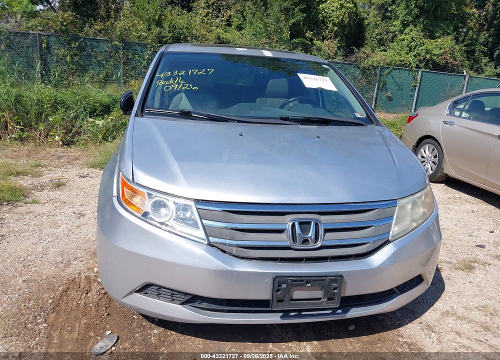 2011 HONDA ODYSSEY VIN: 5FNRL5H61BB085942