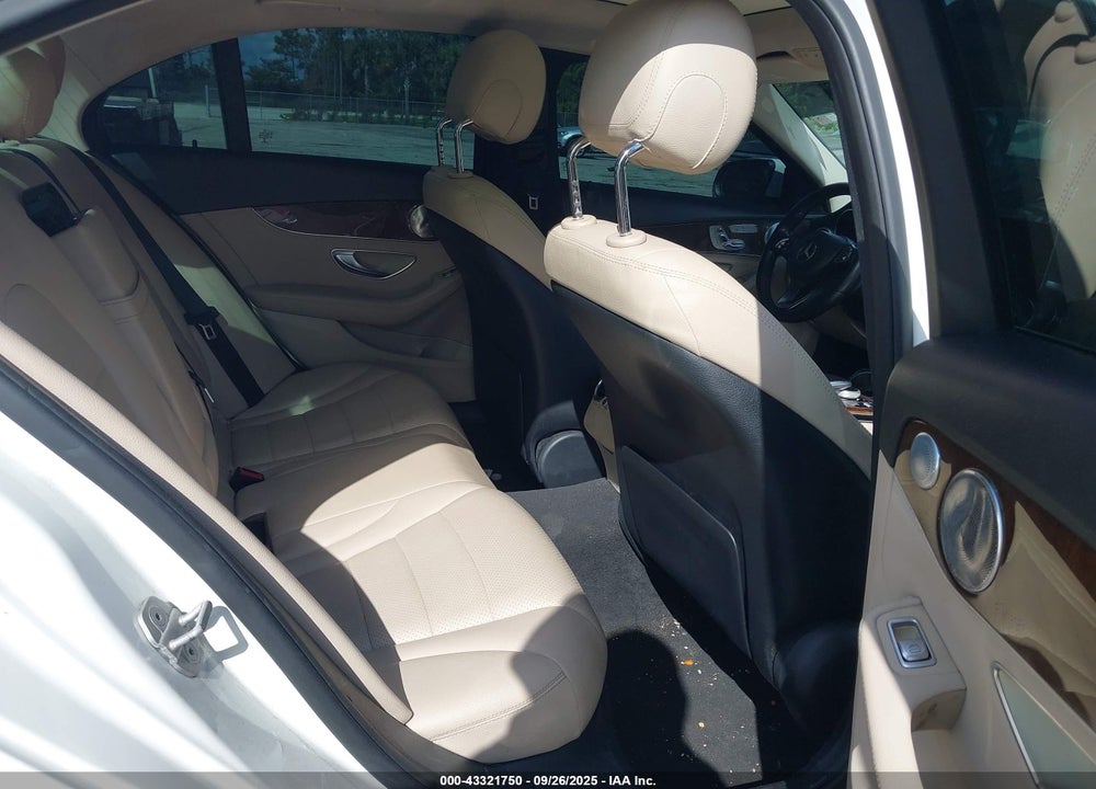 2016 MERCEDES-BENZ C CLASS VIN: WDDWF4KB1GR139919