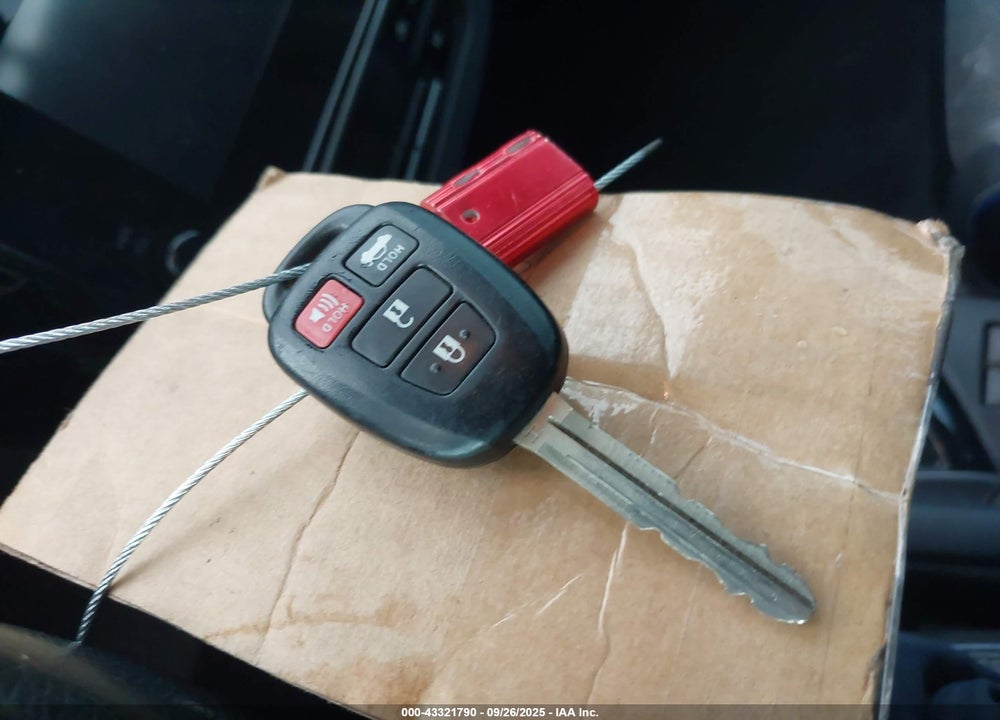 2019 TOYOTA COROLLA VIN: 5YFBURHE2KP882427