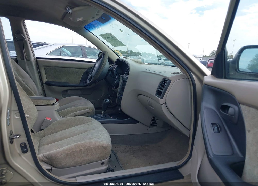 2001 HYUNDAI ELANTRA GLS VIN: KMHDN45D41U128978