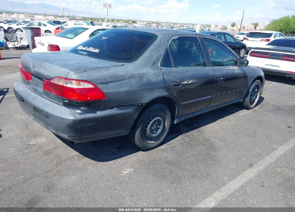 1998 HONDA ACCORD LX VIN: 1HGCG5649WA219611