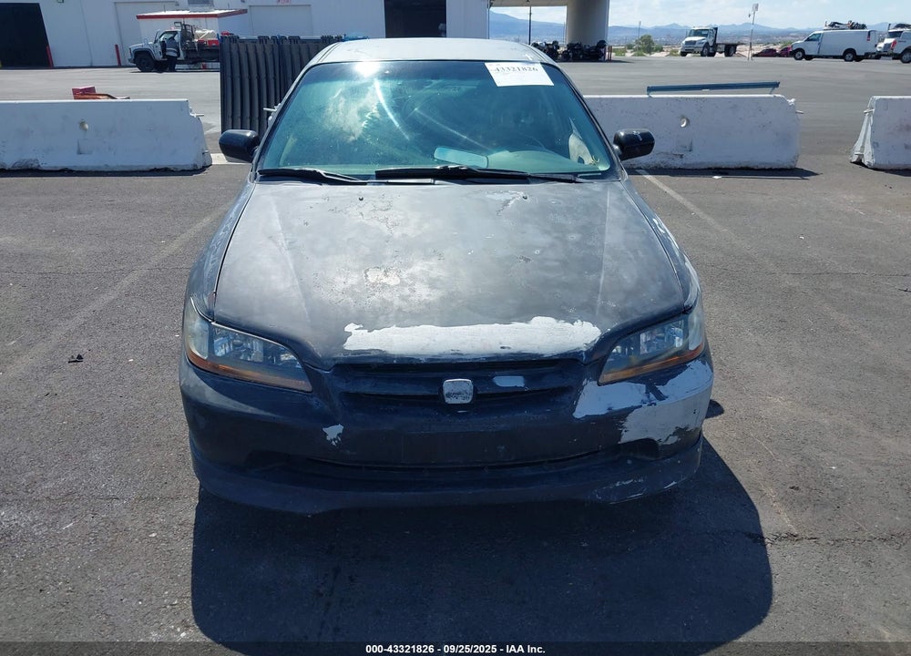 1998 HONDA ACCORD LX VIN: 1HGCG5649WA219611