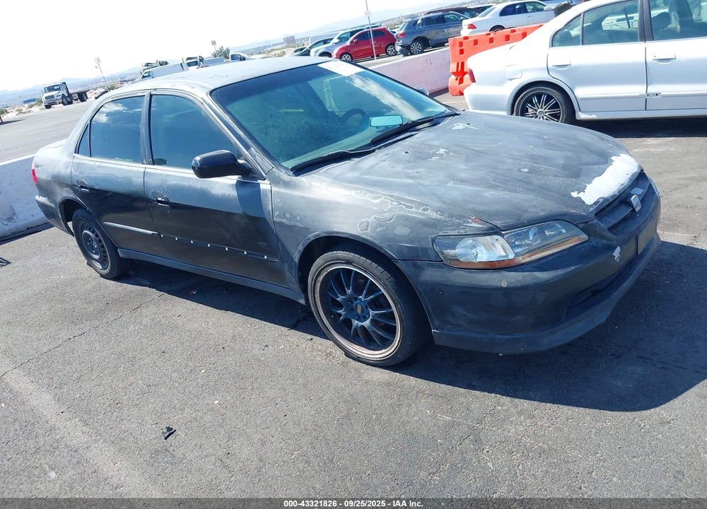 1998 HONDA ACCORD LX VIN: 1HGCG5649WA219611