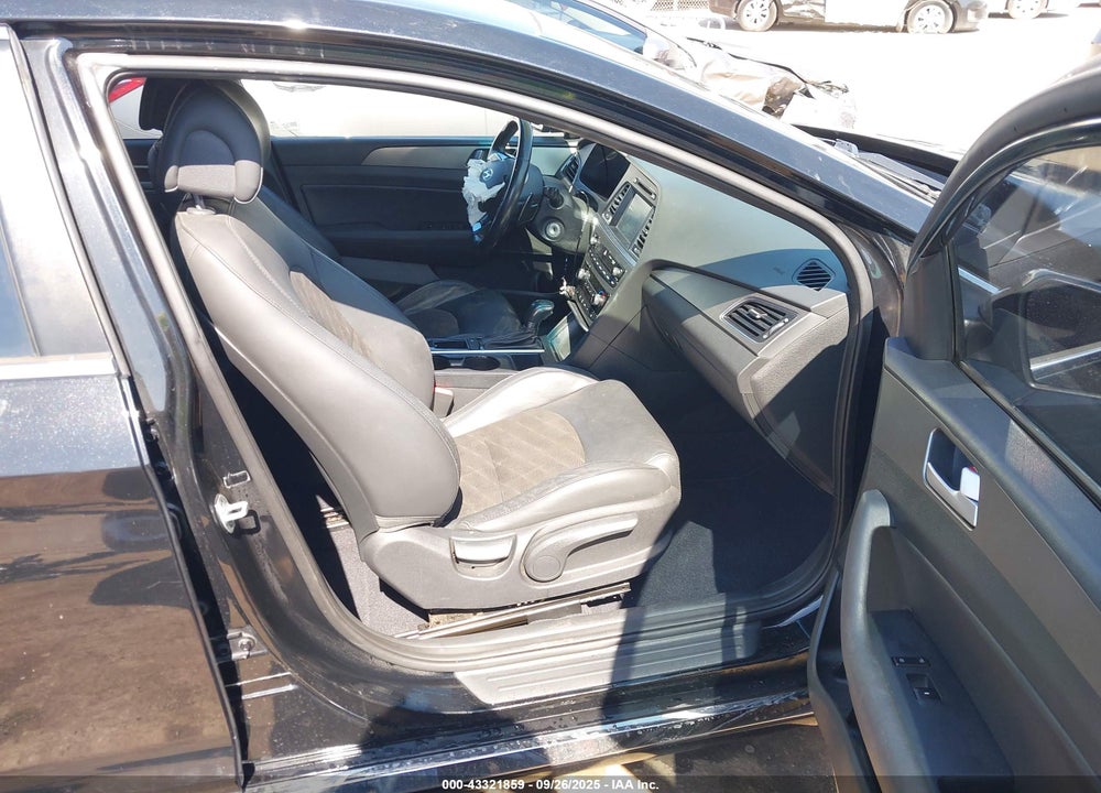 2017 HYUNDAI SONATA VIN: 5NPE34AB8HH472286