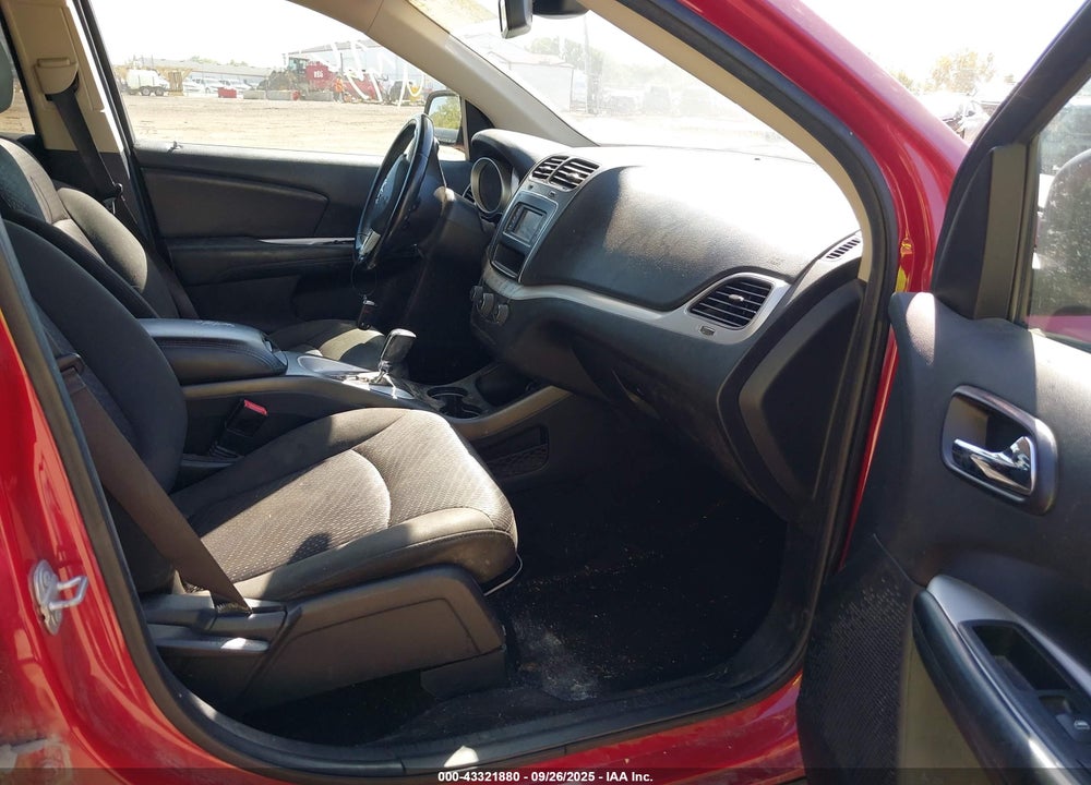 2019 DODGE JOURNEY VIN: 3C4PDCBB1KT737717
