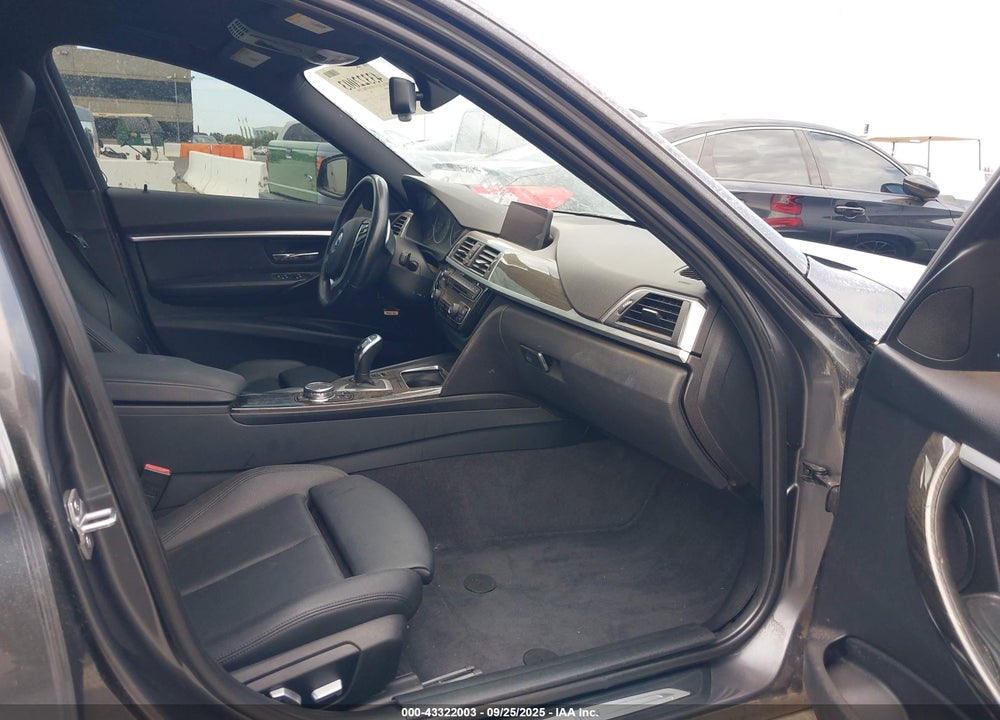 2016 BMW 3 SERIES VIN: WBA8E9G51GNU27658