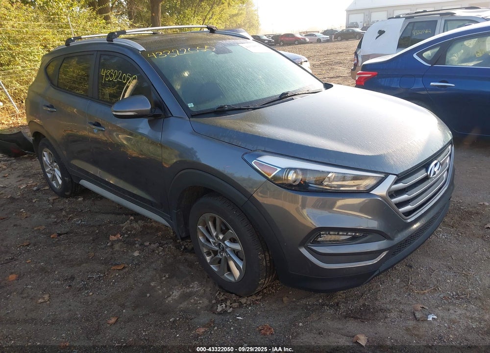 2017 HYUNDAI TUCSON SE PLUS VIN: KM8J33A47HU449898
