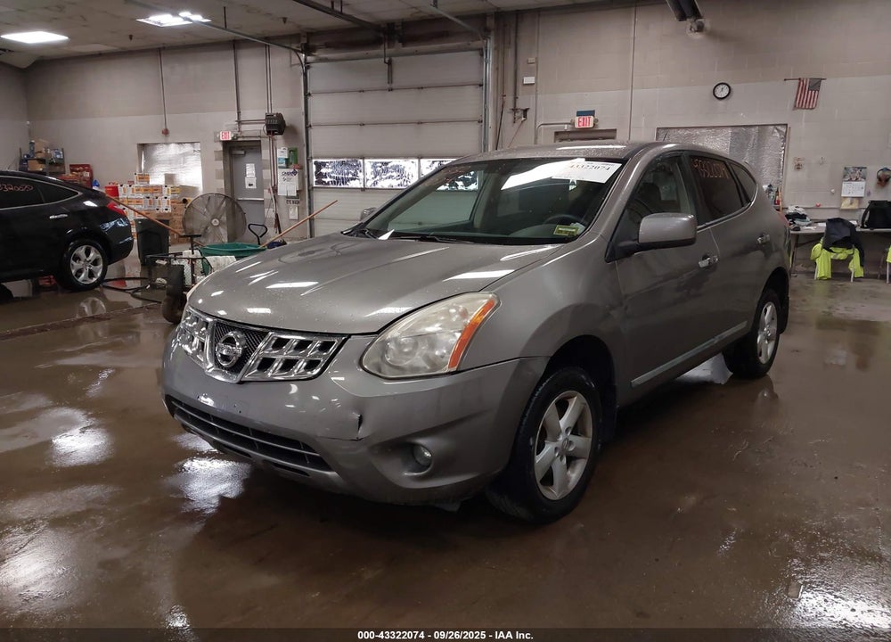 2013 NISSAN ROGUE S VIN: JN8AS5MV0DW627564