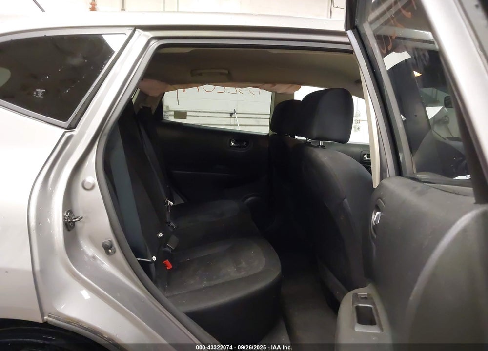 2013 NISSAN ROGUE S VIN: JN8AS5MV0DW627564