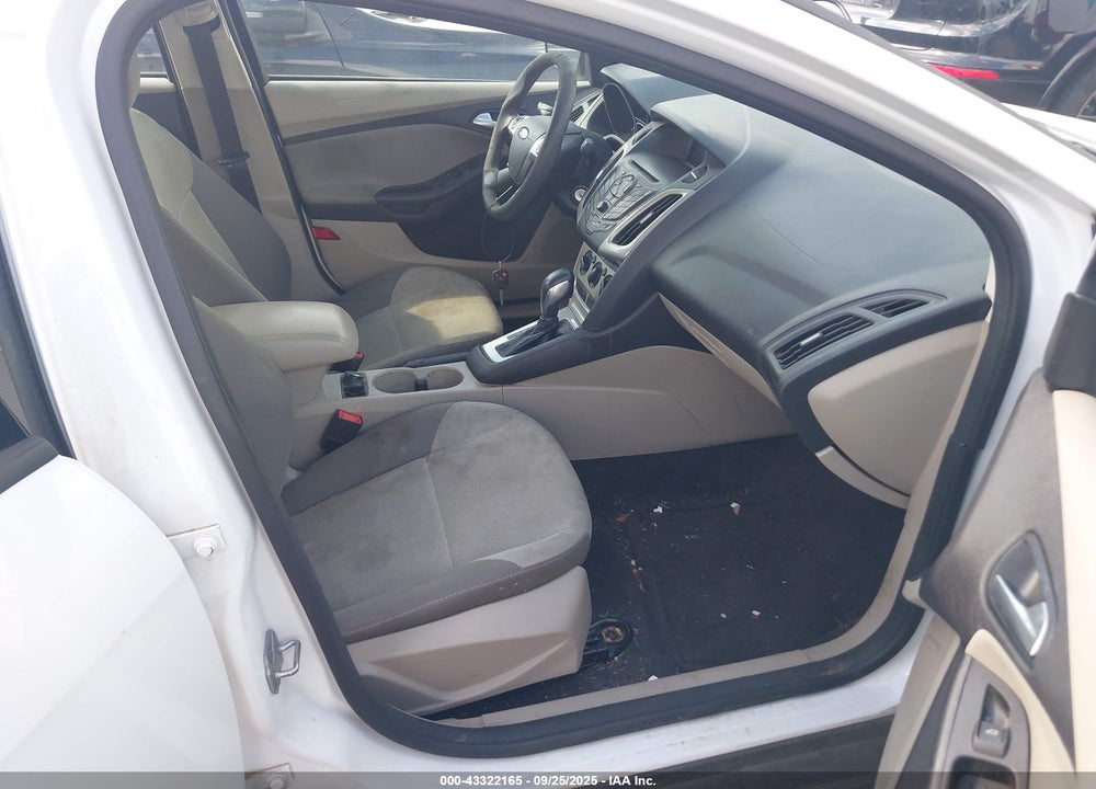 2014 FORD FOCUS VIN: 1FADP3F22EL151957
