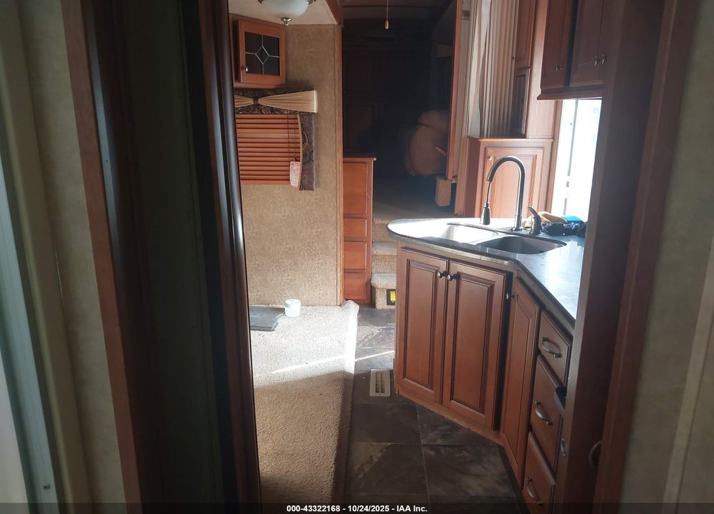 2014 DUTCHMAN INFINITY VIN: 47CFNFV2XEX810323