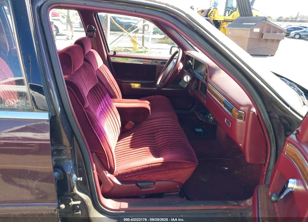 1990 CHRYSLER SALON VIN: 1C3XC46R8LD773870