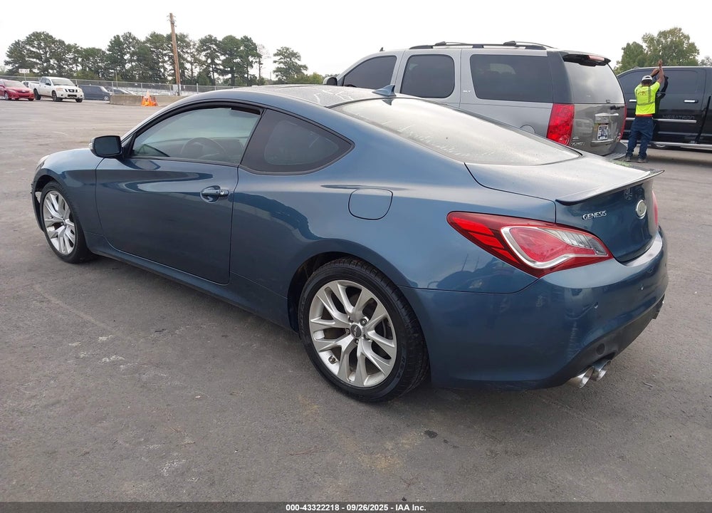 2013 HYUNDAI GENESIS VIN: KMHHU6KJ8DU092713