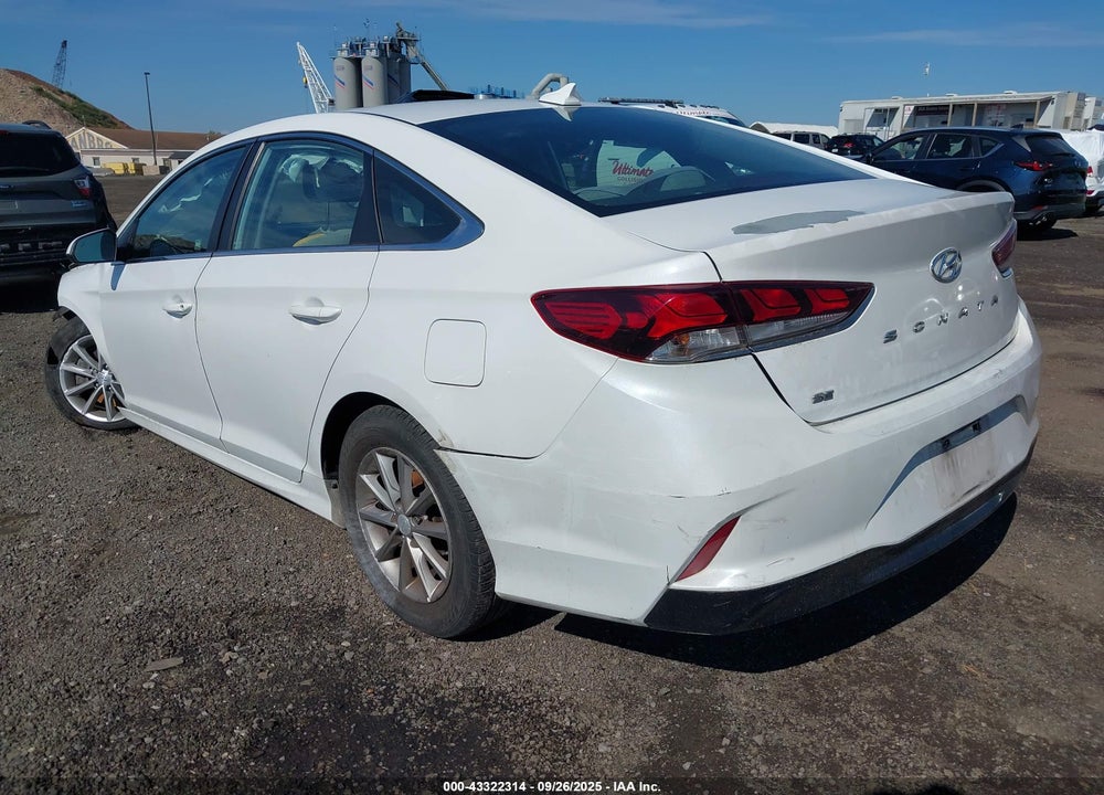 2018 HYUNDAI SONATA VIN: 5NPE24AF8JH617709