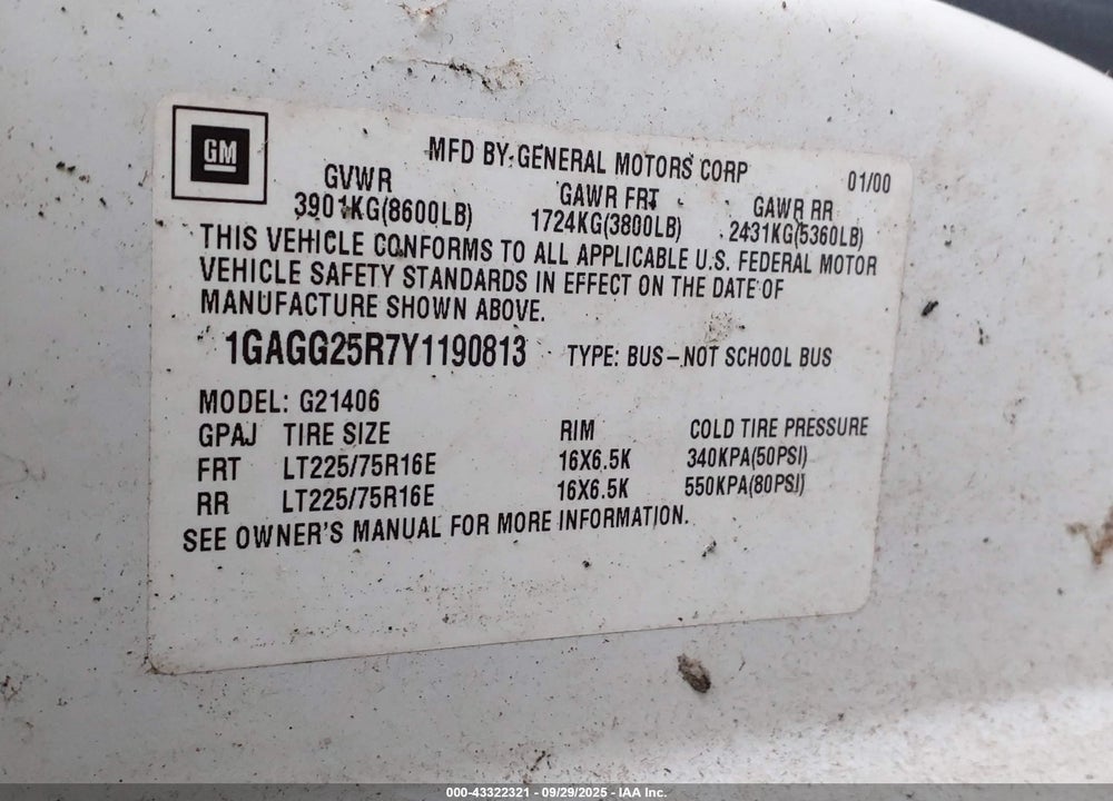 2000 CHEVROLET EXPRESS VIN: 1GAGG25R7Y1190813
