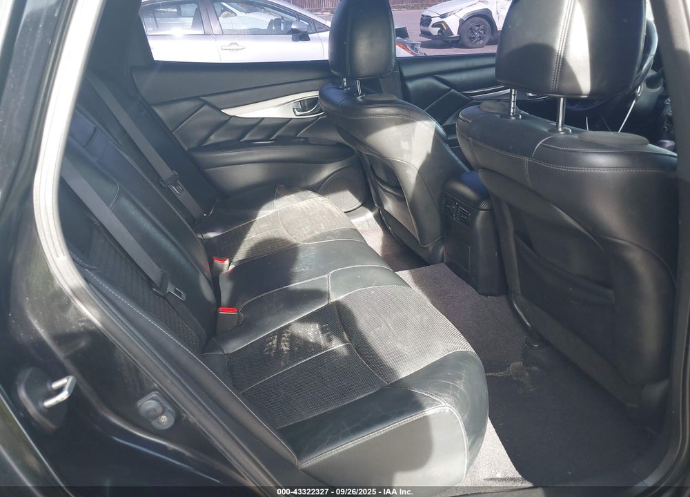 2013 INFINITI M56X VIN: JN1AY1ARXDM590113