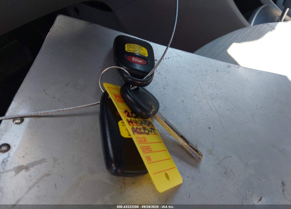 2017 HYUNDAI ACCENT VIN: KMHCT4AE3HU272595