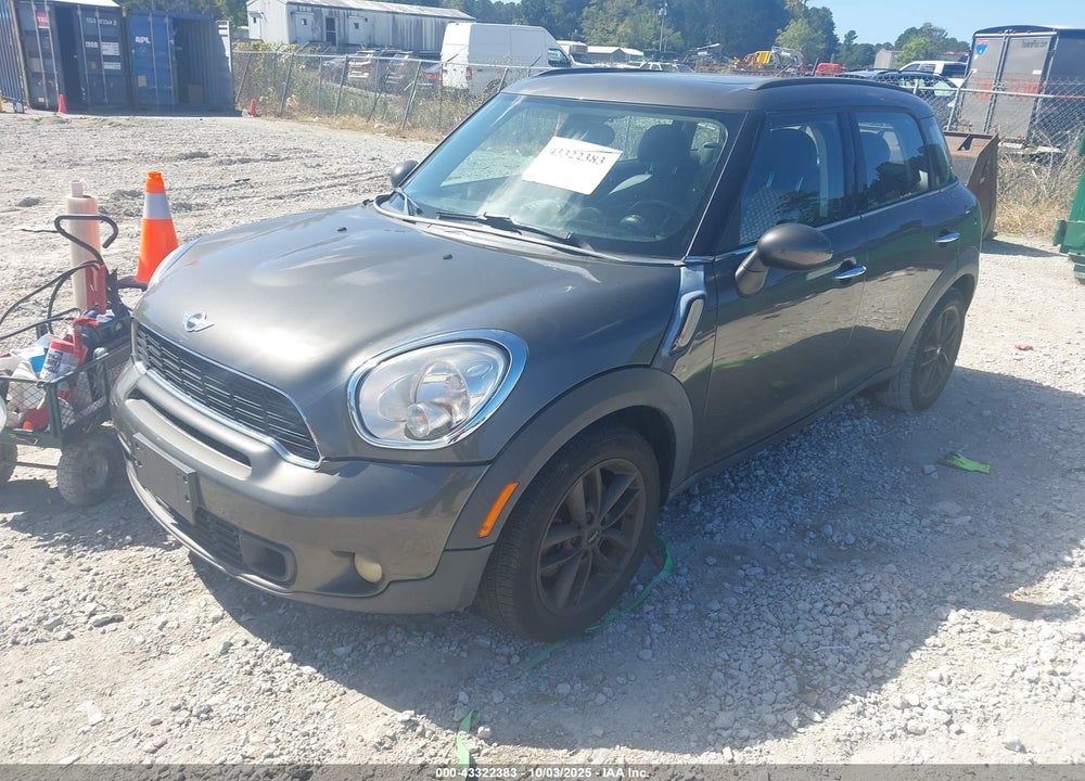 2011 MINI COOPER VIN: WMWZC3C51BWL80566