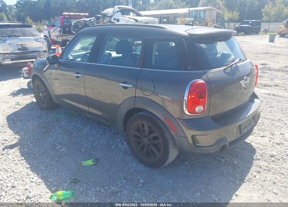 2011 MINI COOPER VIN: WMWZC3C51BWL80566