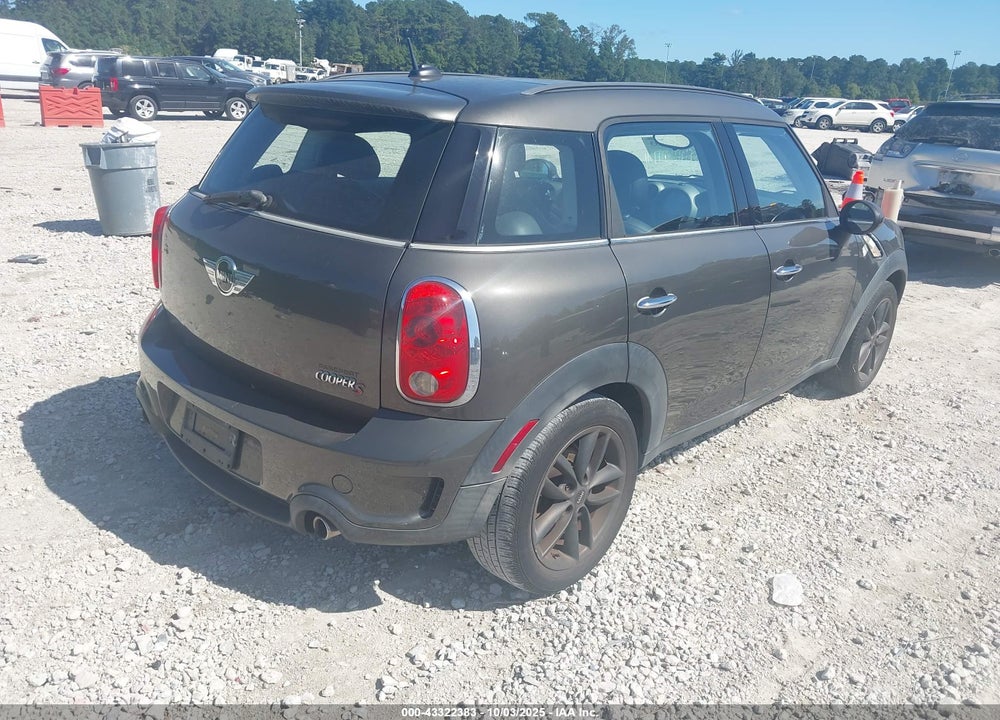 2011 MINI COOPER VIN: WMWZC3C51BWL80566