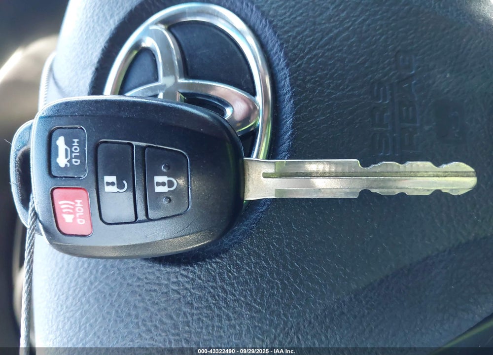 2017 TOYOTA CAMRY VIN: 4T1BF1FK7HU302388