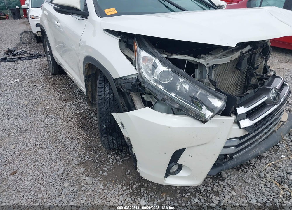 2019 TOYOTA HIGHLANDER LIMITED/PLATINUM VIN: 5TDDZRFH4KS927995