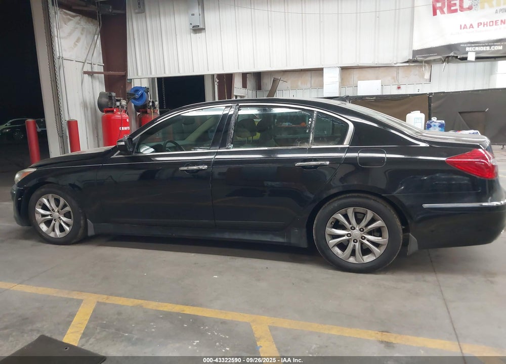2012 HYUNDAI GENESIS VIN: KMHGC4DD9CU185426