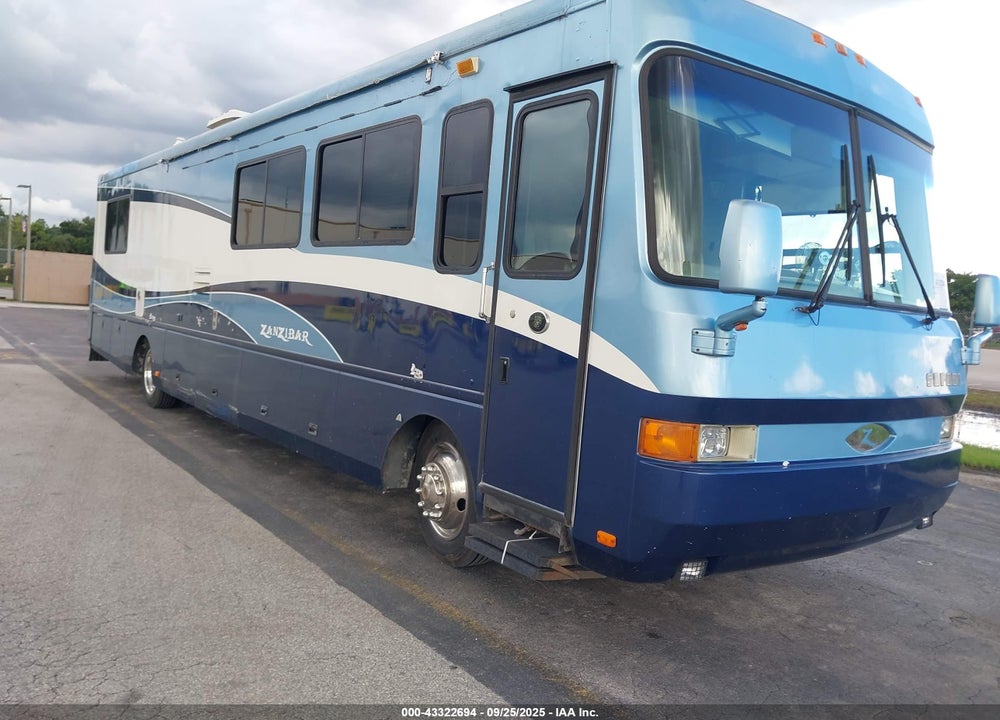 2000 SAFARI ZANZIBAR MOTOR COACH VIN: 4SLG1EN27Y1101920